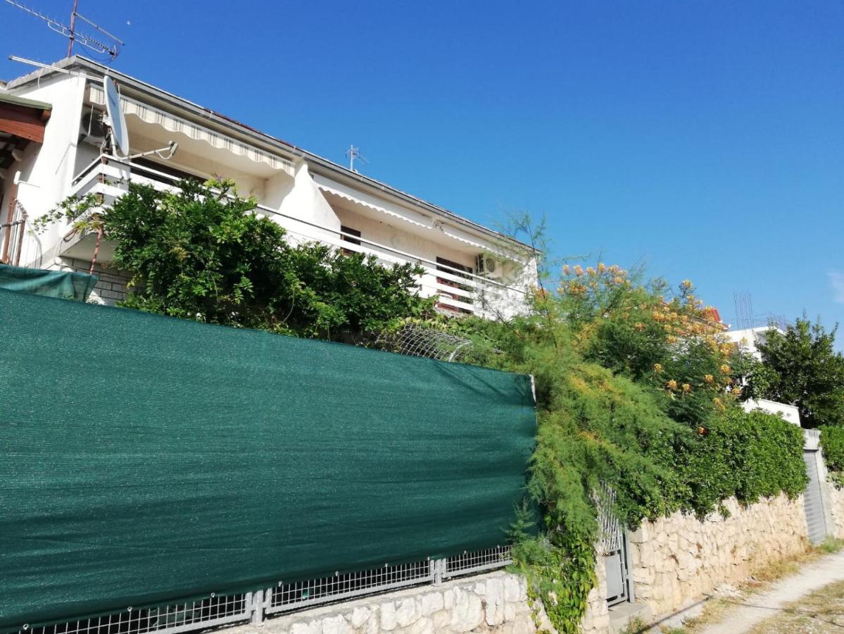 Apartments By The Sea Mavarstica, Ciovo - 2043 Трогир Екстериор снимка
