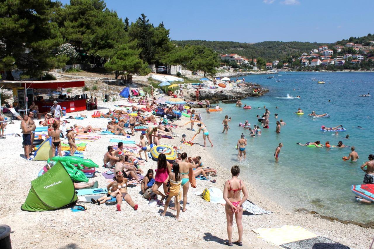 Apartments By The Sea Mavarstica, Ciovo - 2043 Трогир Екстериор снимка